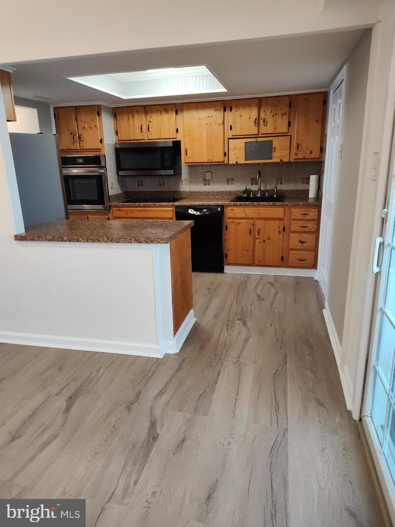 658 Shore Drive photo 7