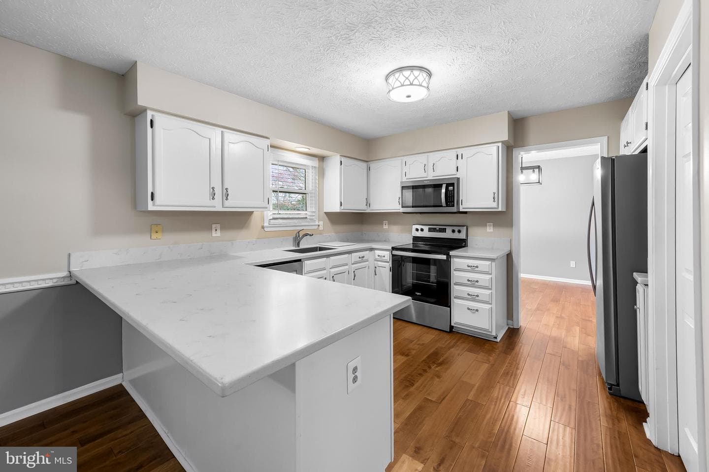 228 Heather Way photo 14