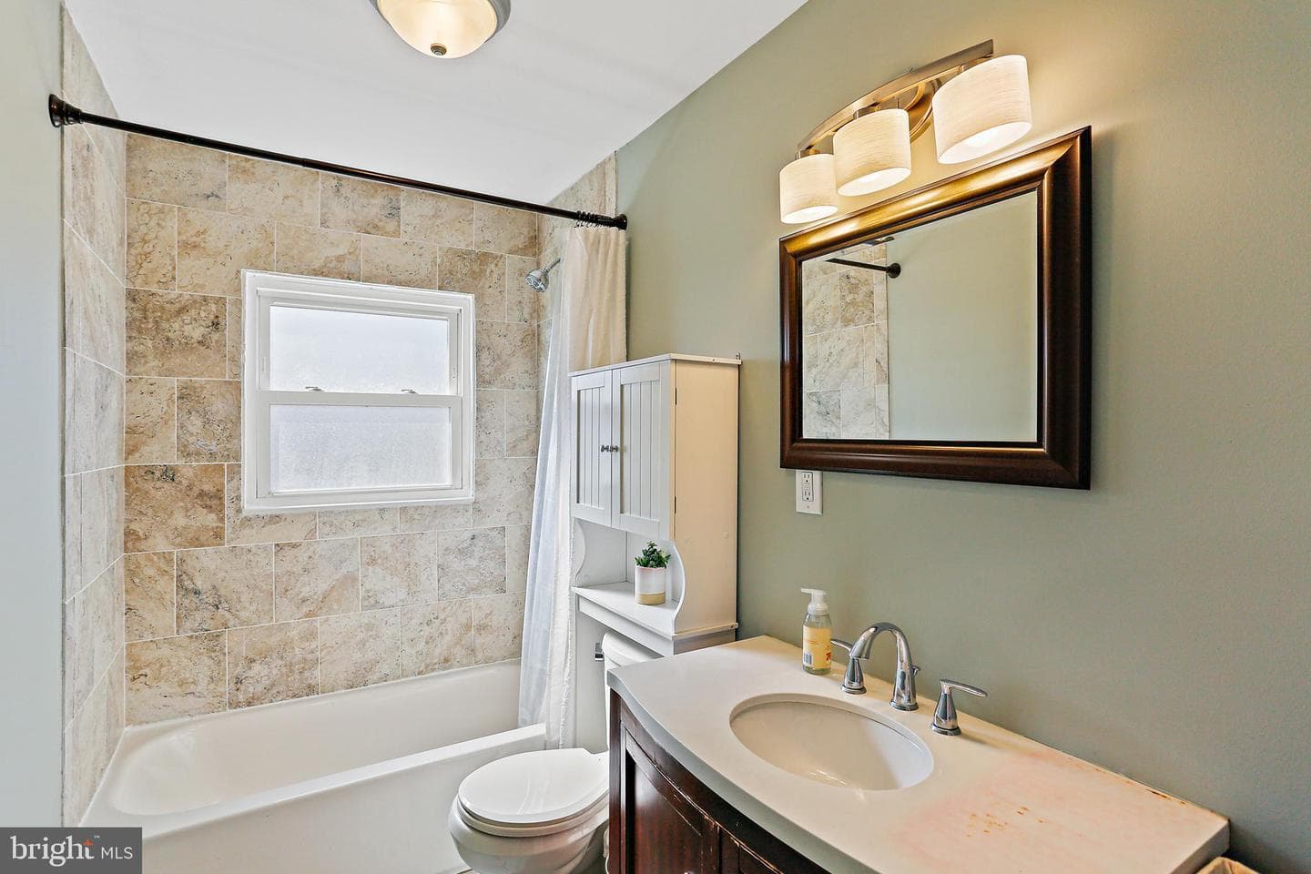 2407 Sycamore Lane photo 19