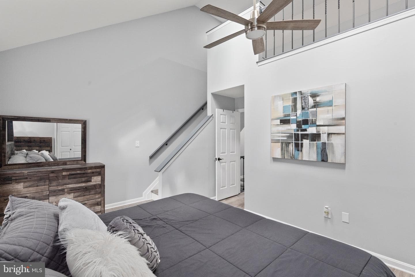 502 Hanna Way photo 12