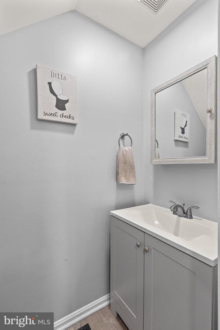 502 Hanna Way photo 9