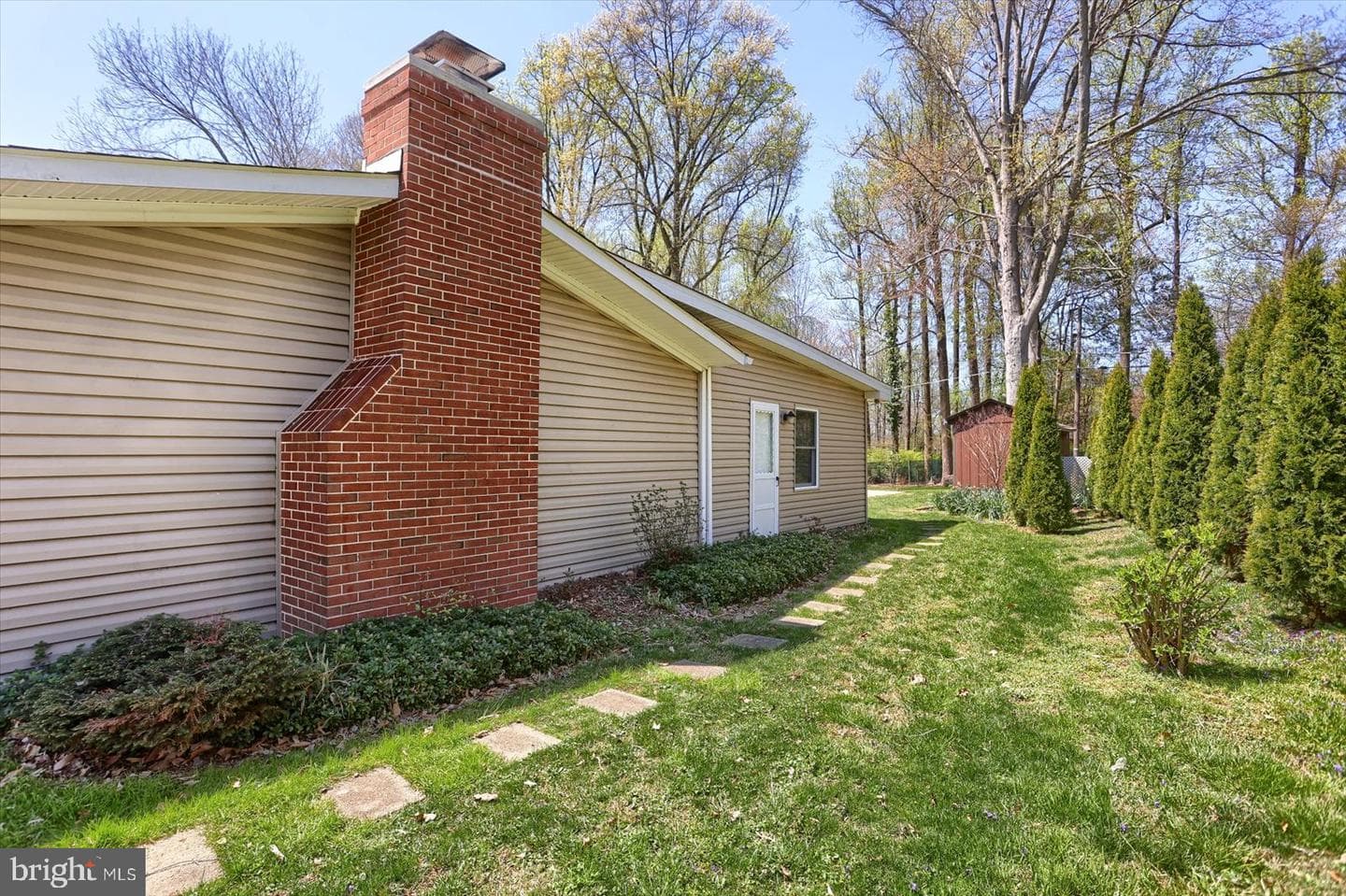 118 W Belcrest Road photo 38