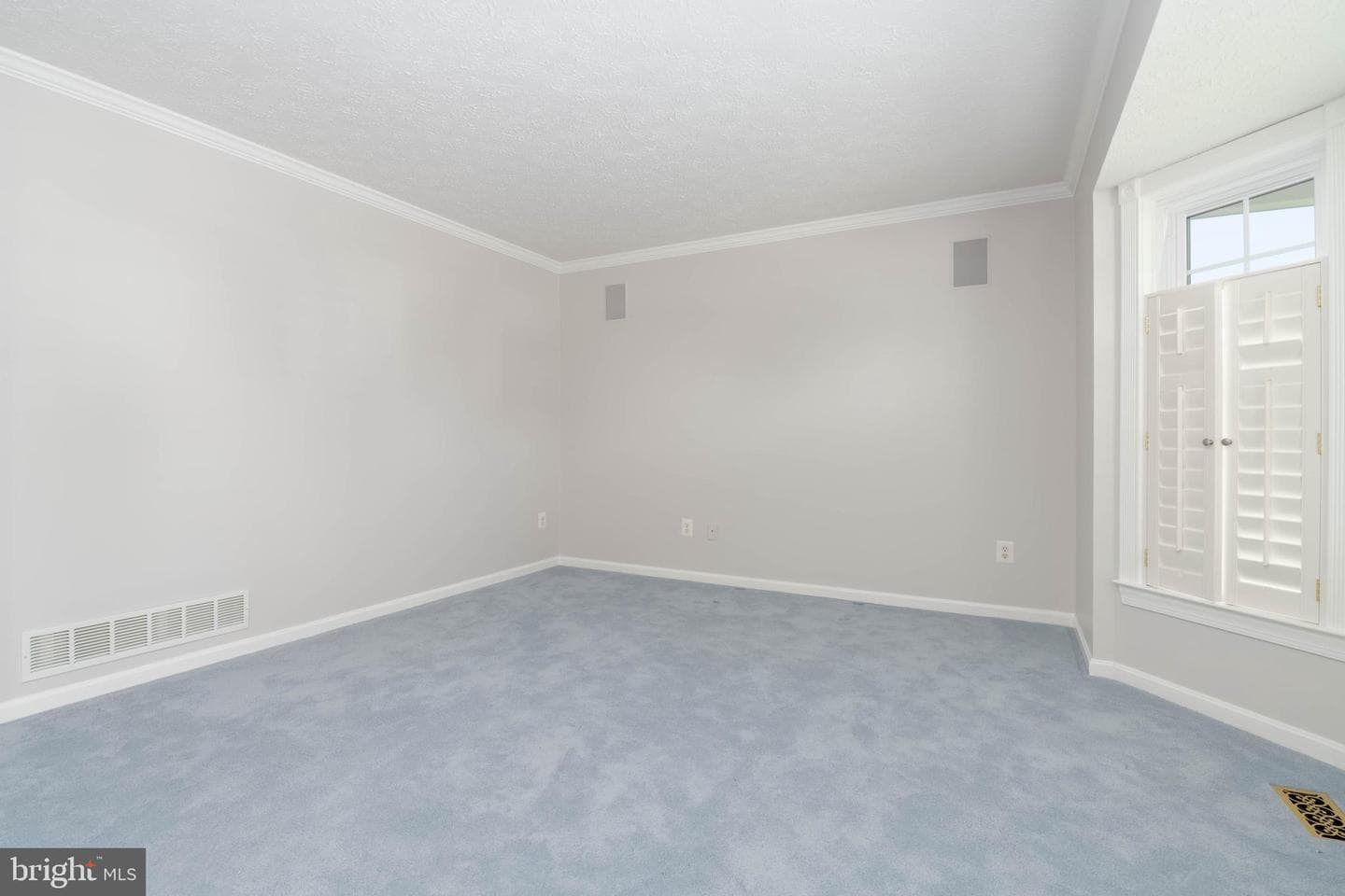 729 Rosecroft Court photo 10