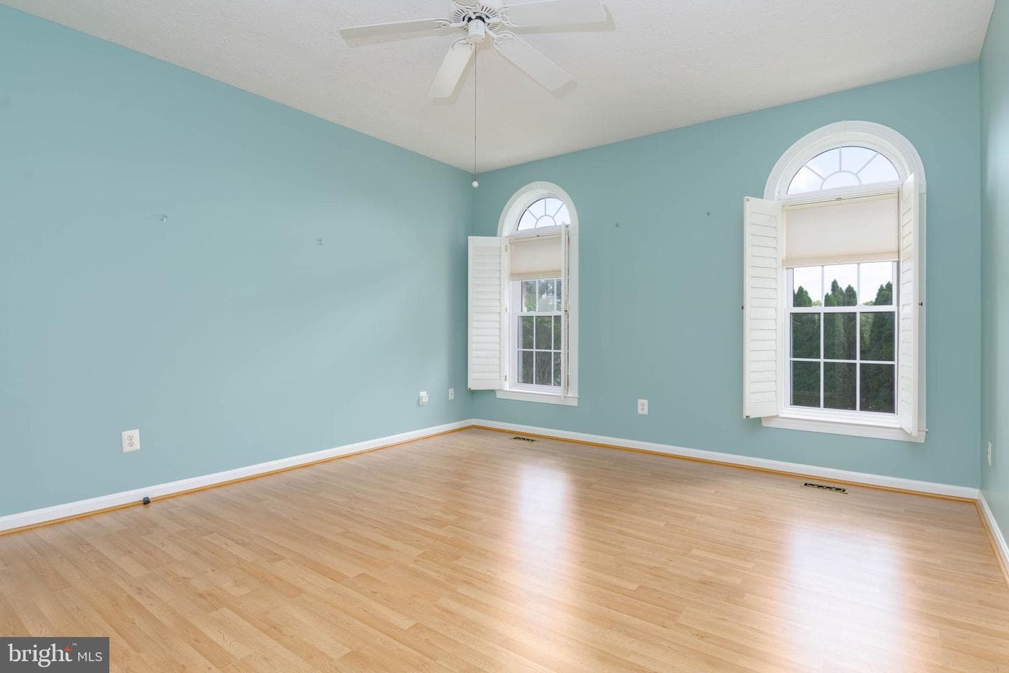 729 Rosecroft Court photo 32