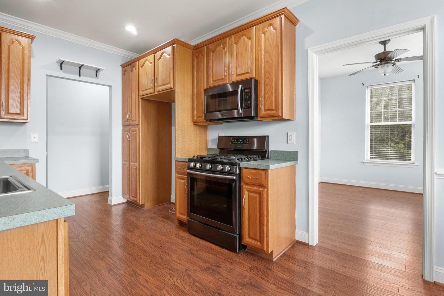 1604 Martha Court #404 photo 7