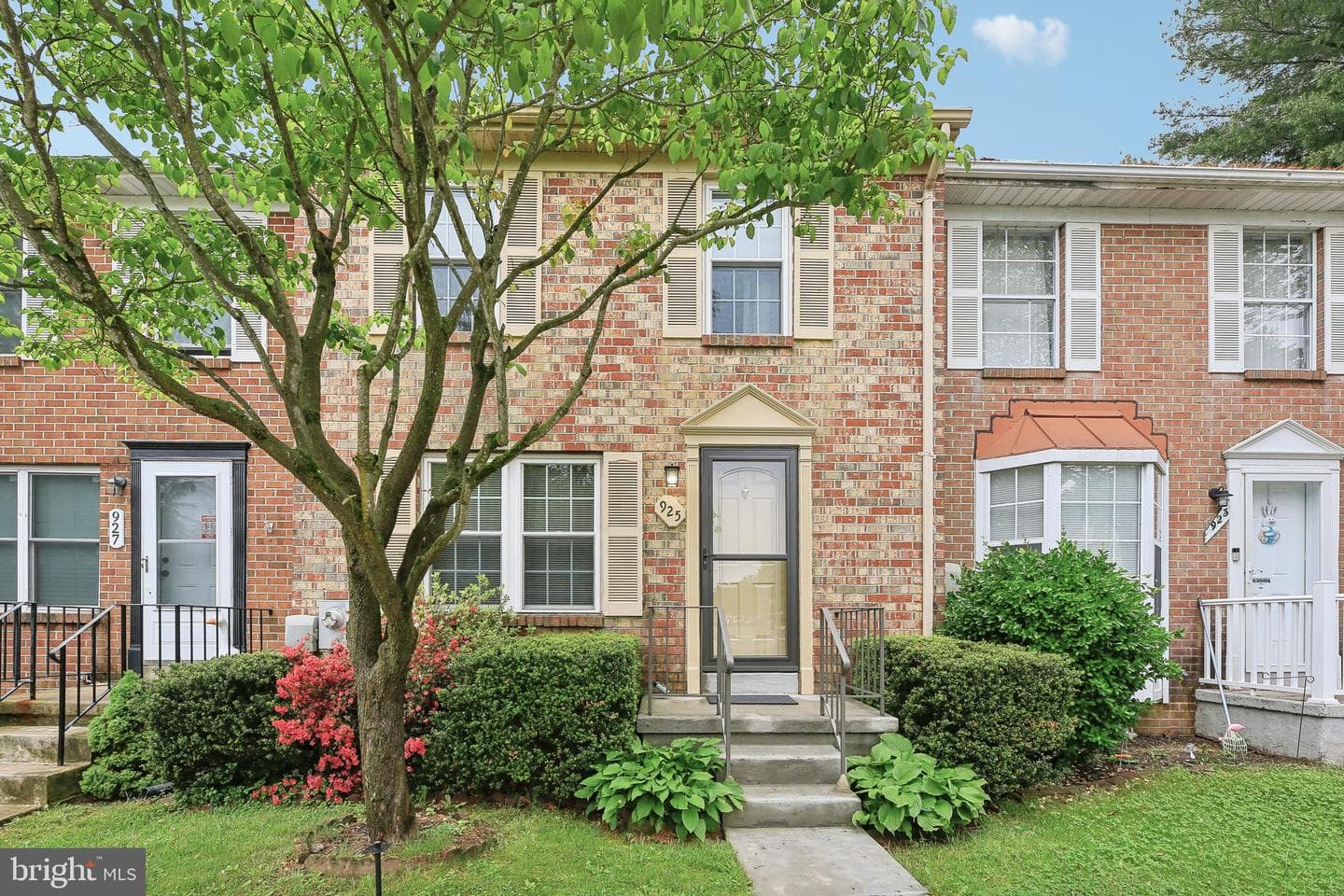 925 Redfield Road photo 2