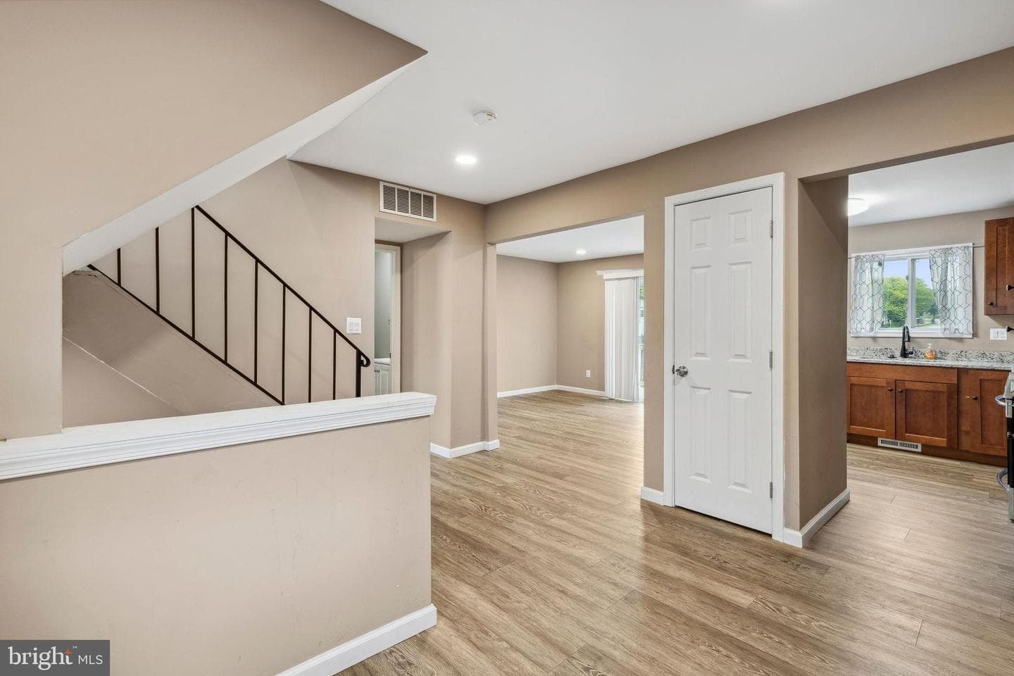 1822 Grempler Way photo 5