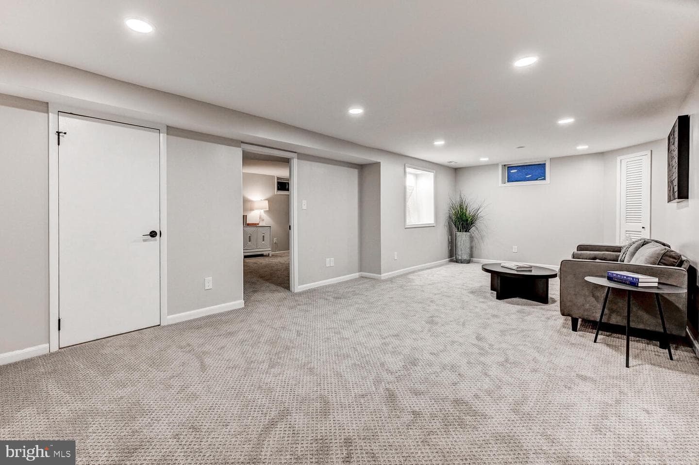 1516 Lady Anne Court photo 31