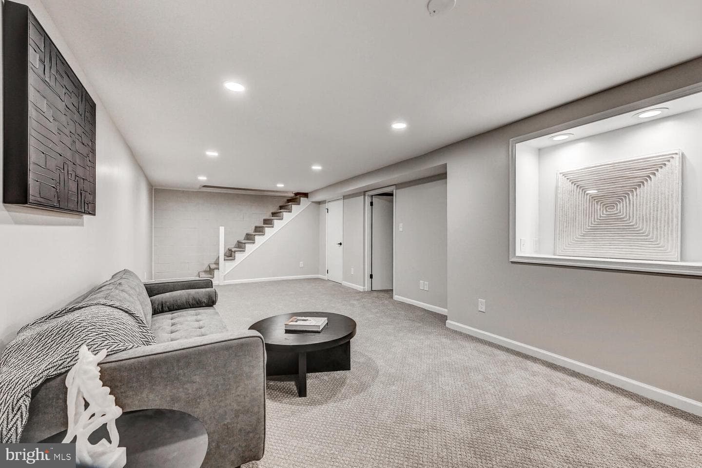 1516 Lady Anne Court photo 32
