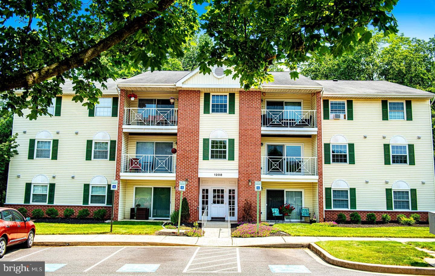 1208 Mist Wood Court #204 photo 2