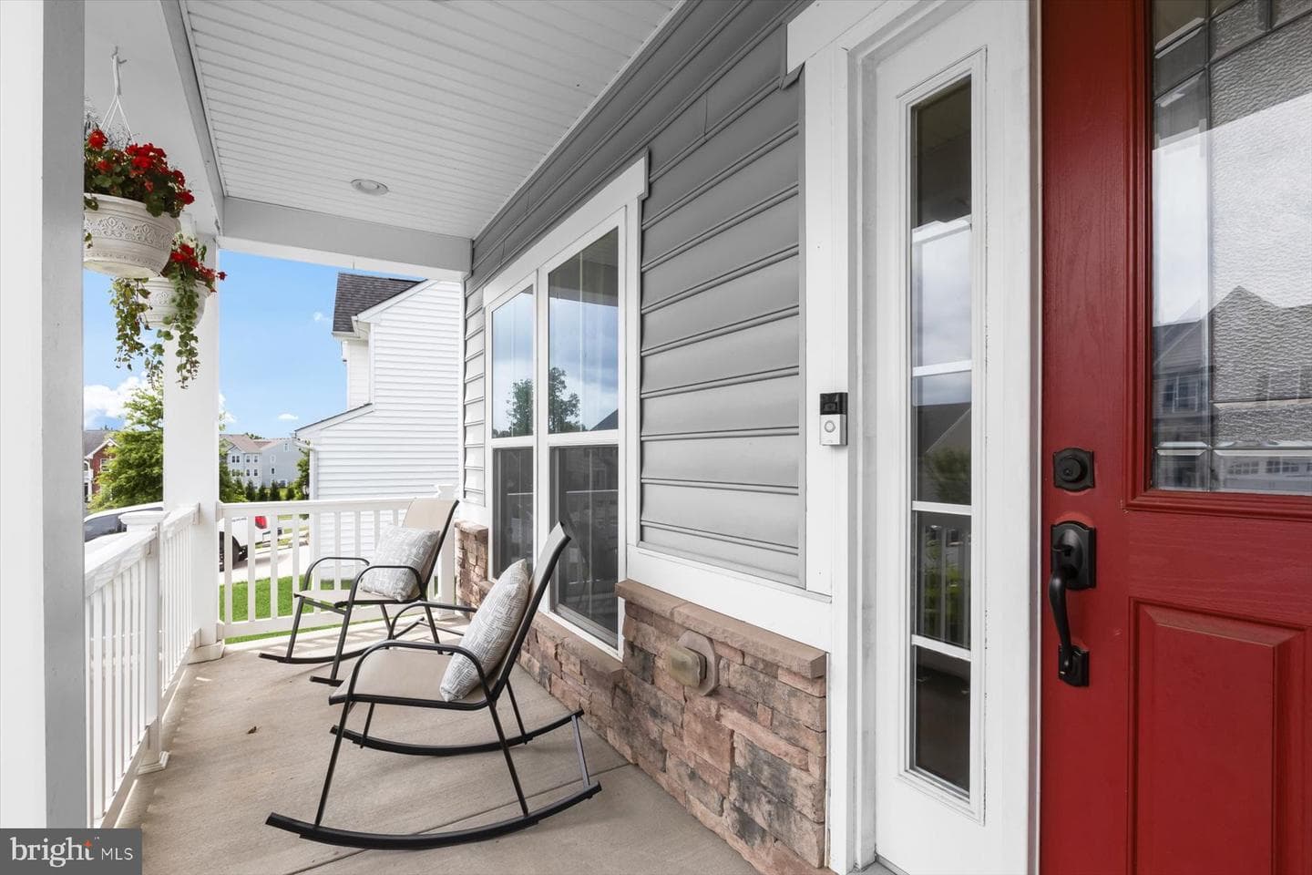 290 Henderson Road photo 3