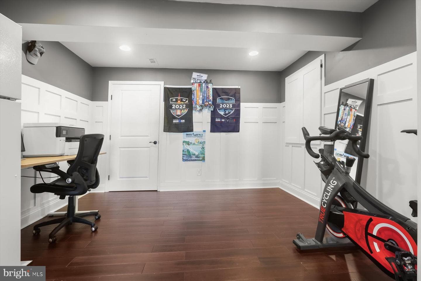 290 Henderson Road photo 35
