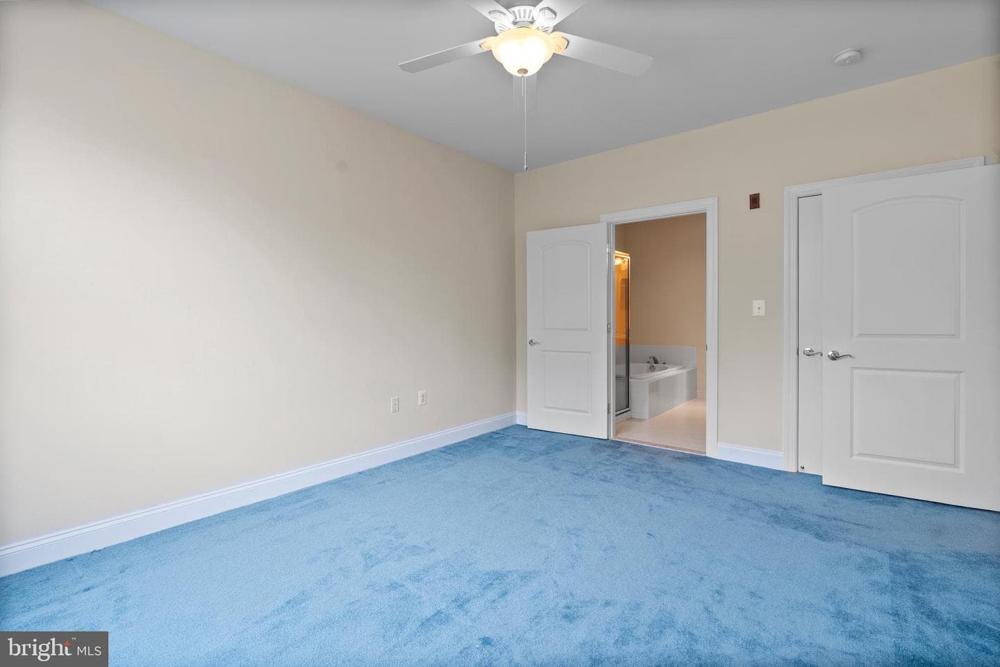902 Macphail Woods Crossing #2i photo 32