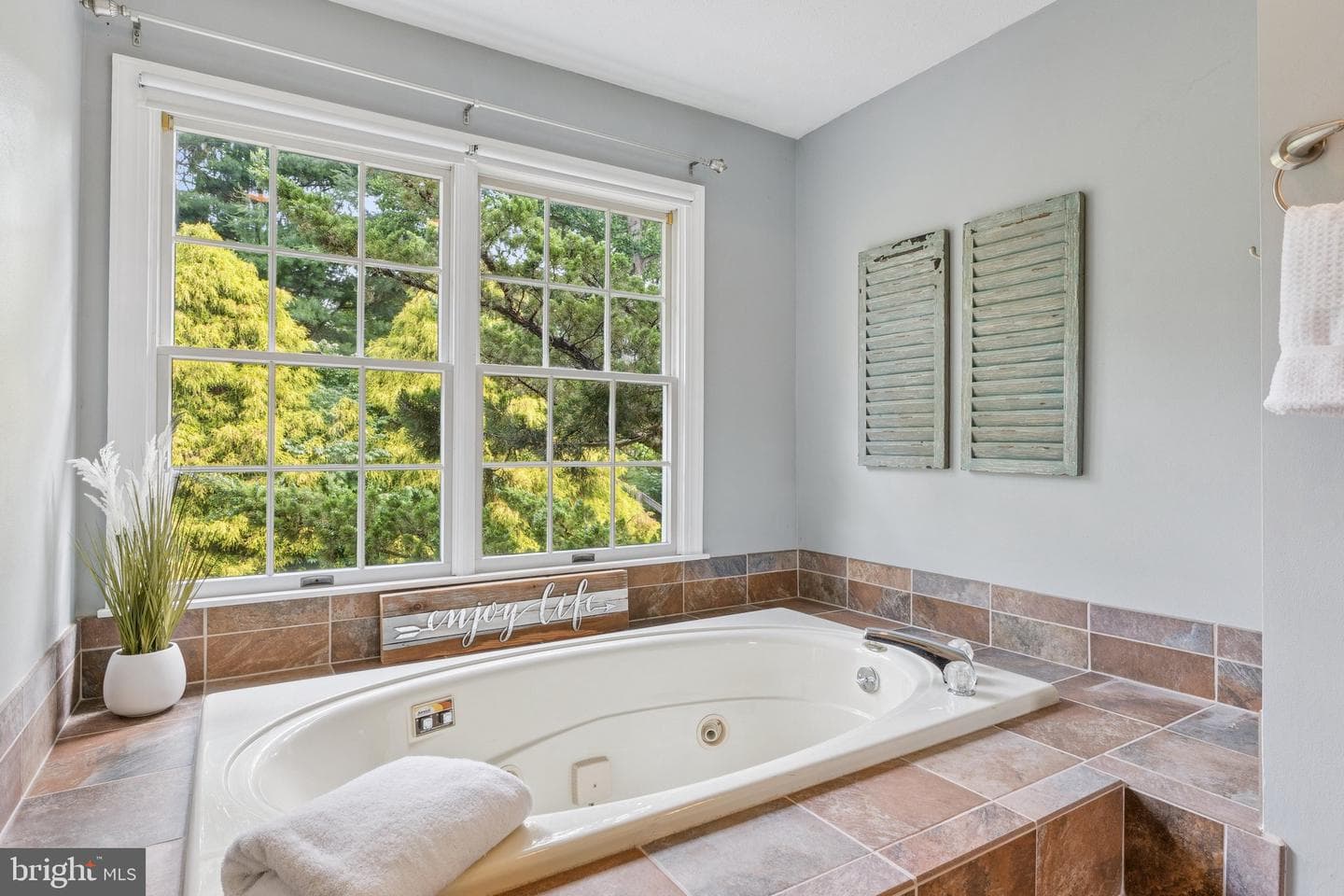 1211 Ambridge Road photo 22