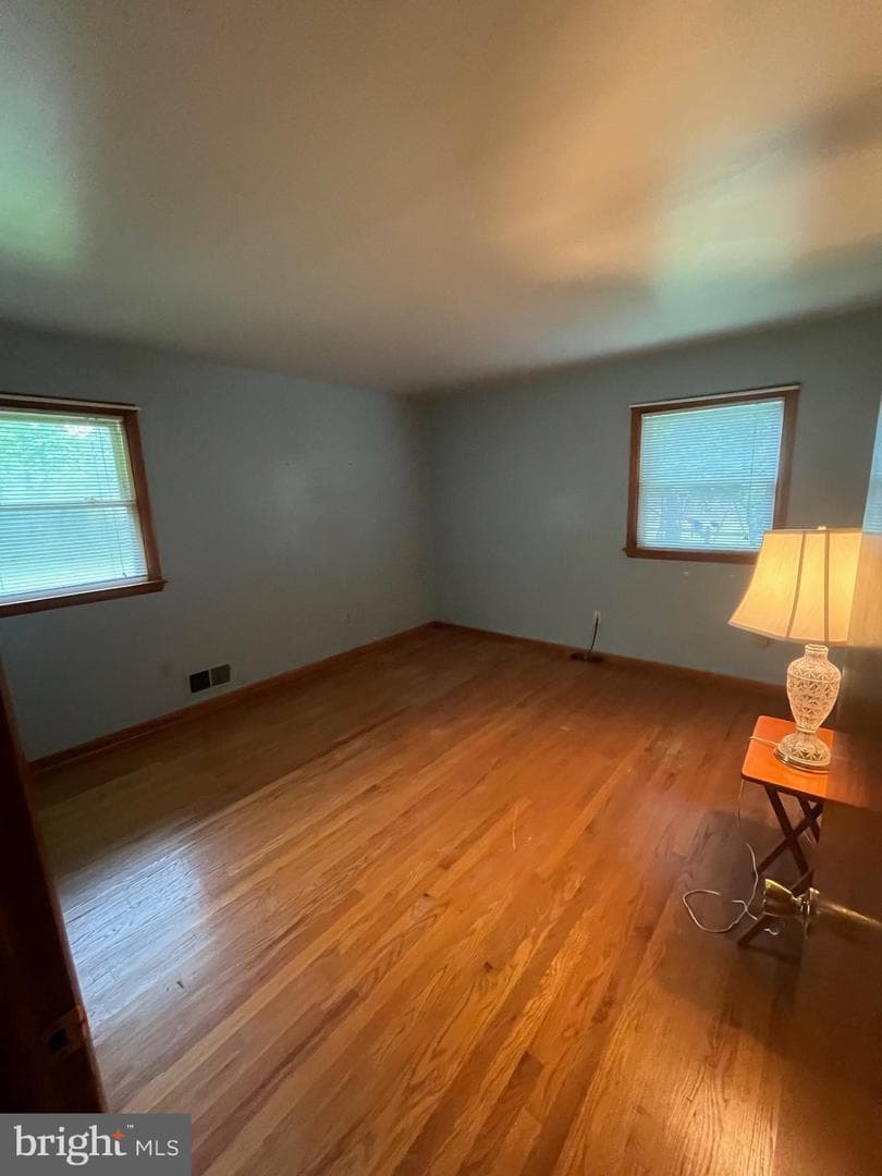 2402 Shelburne Place photo 17