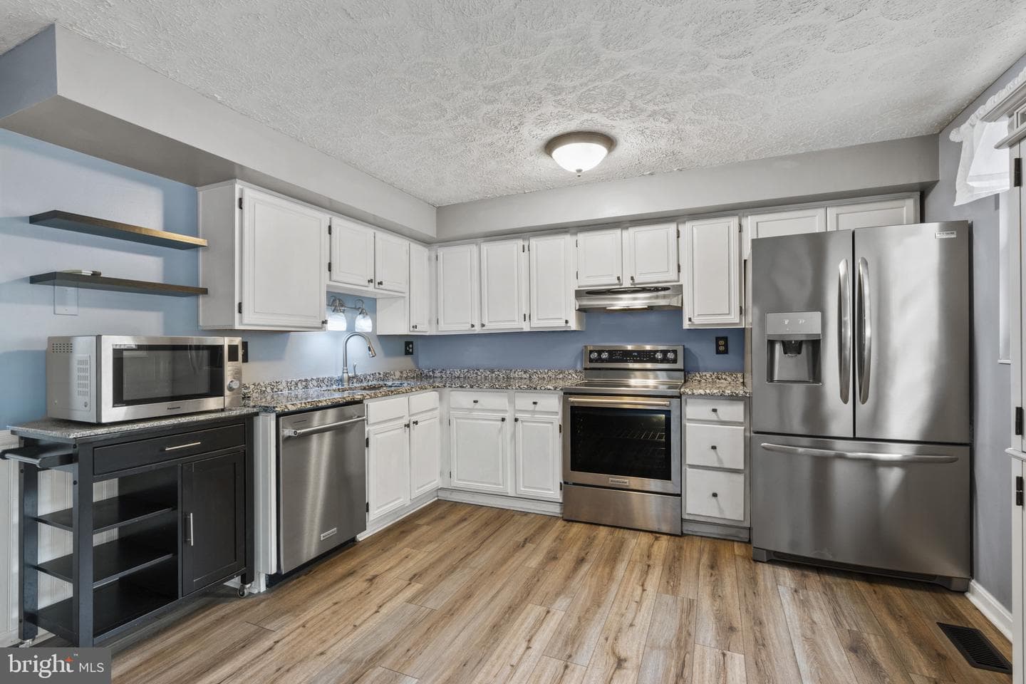 3210 Split Oak Court photo 7