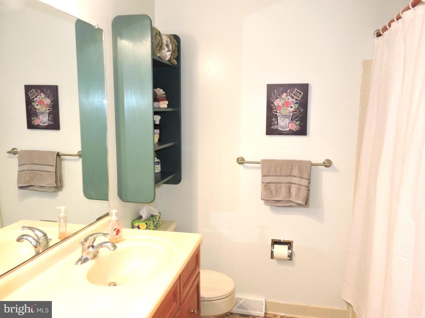 2756 Greene Lane photo 32