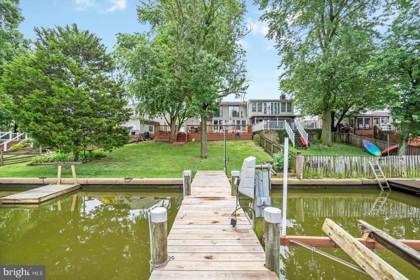 128 Breakwater Court photo 13