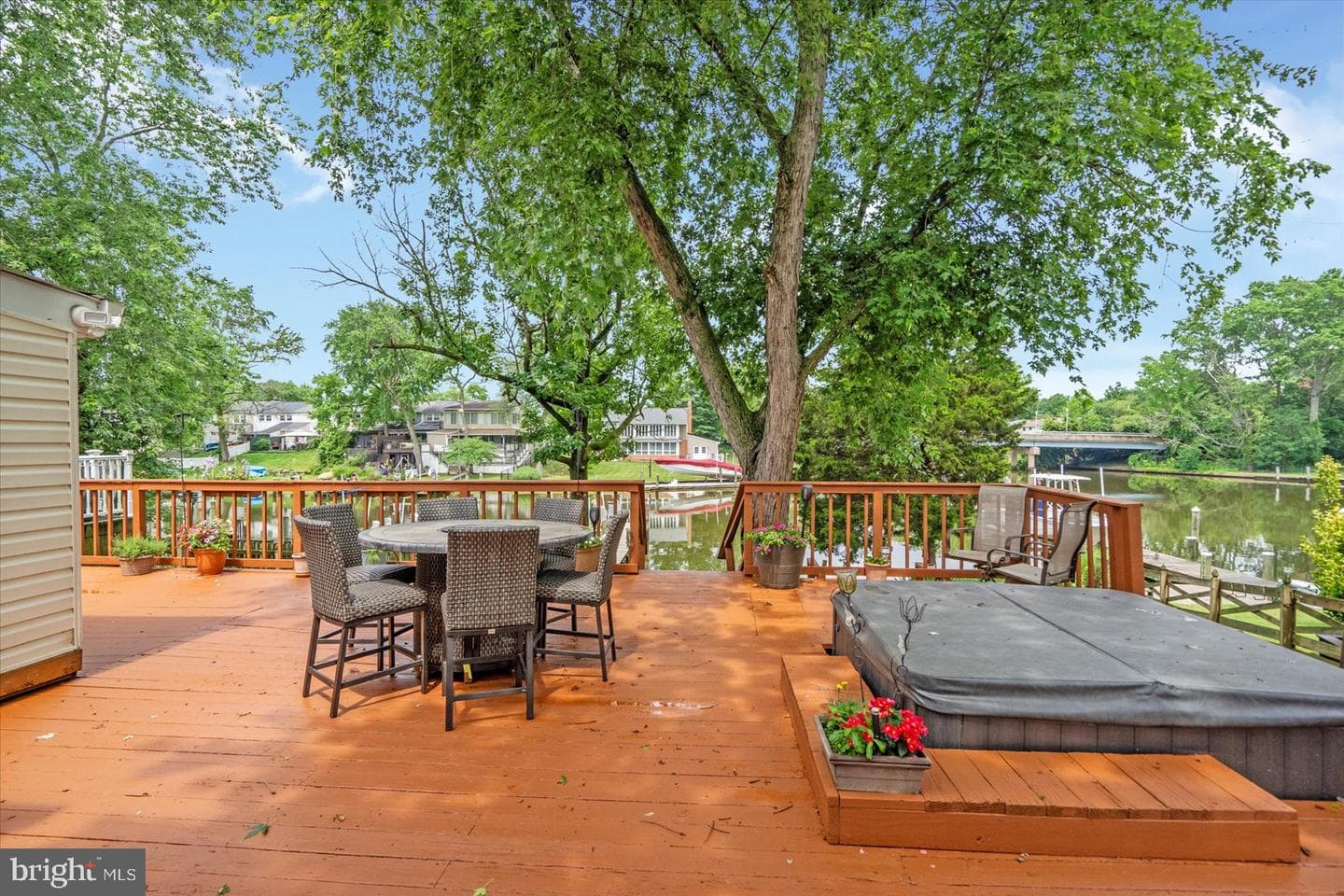128 Breakwater Court photo 7