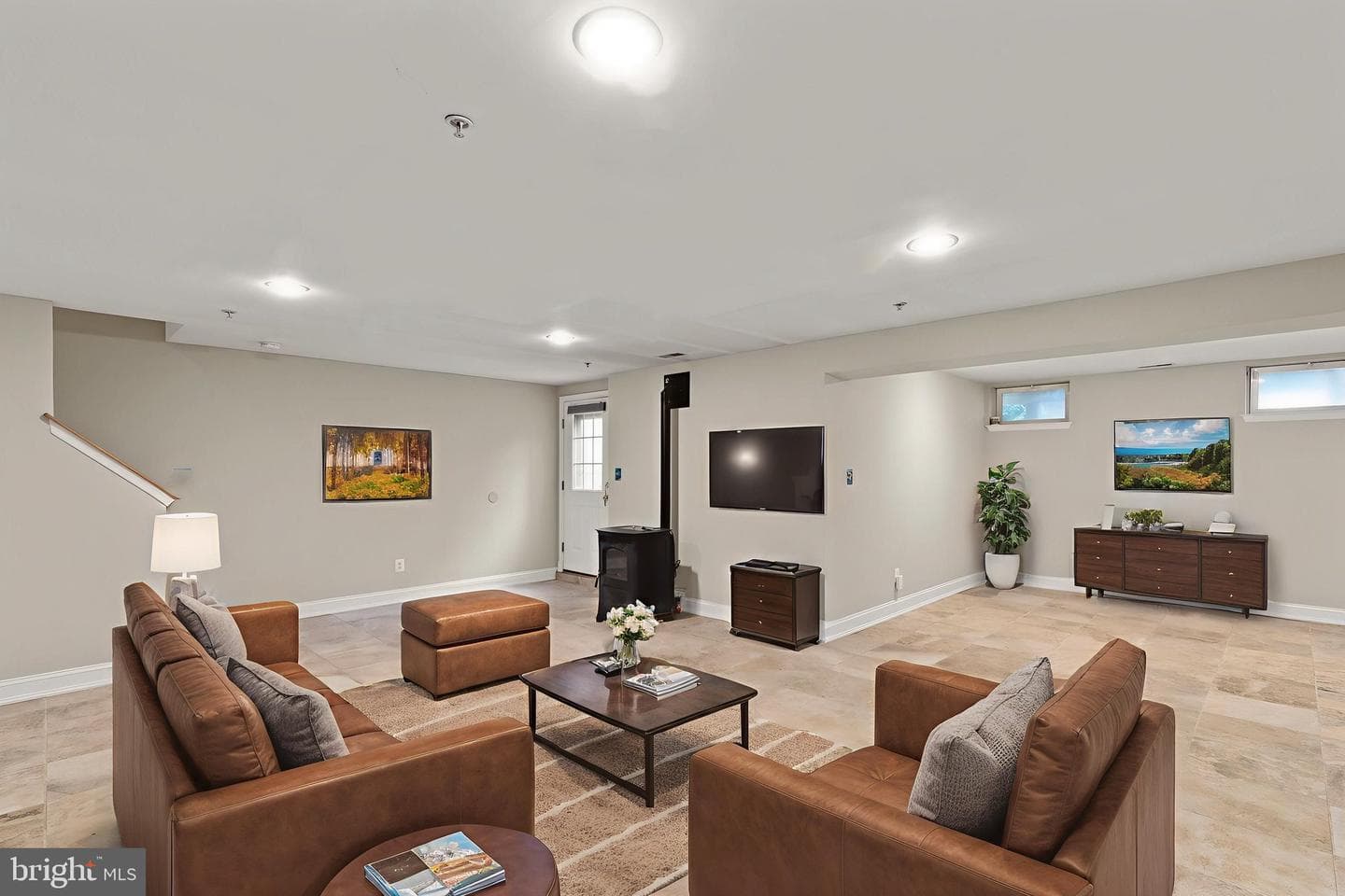 638 Berwick Court photo 29