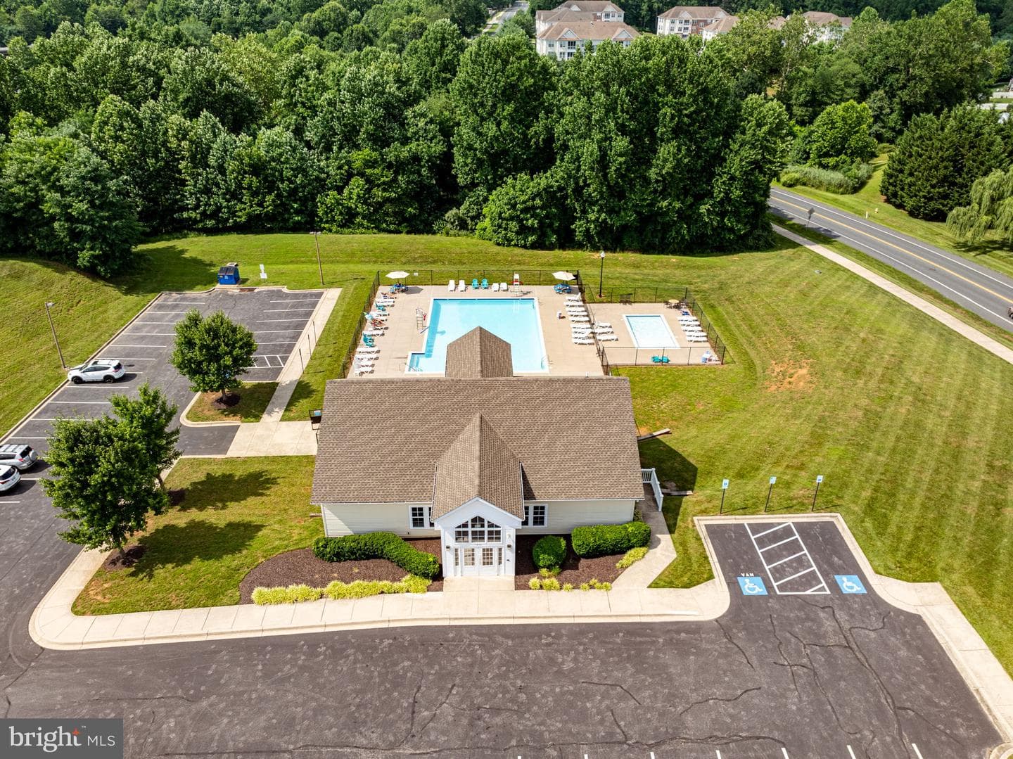 638 Berwick Court photo 46
