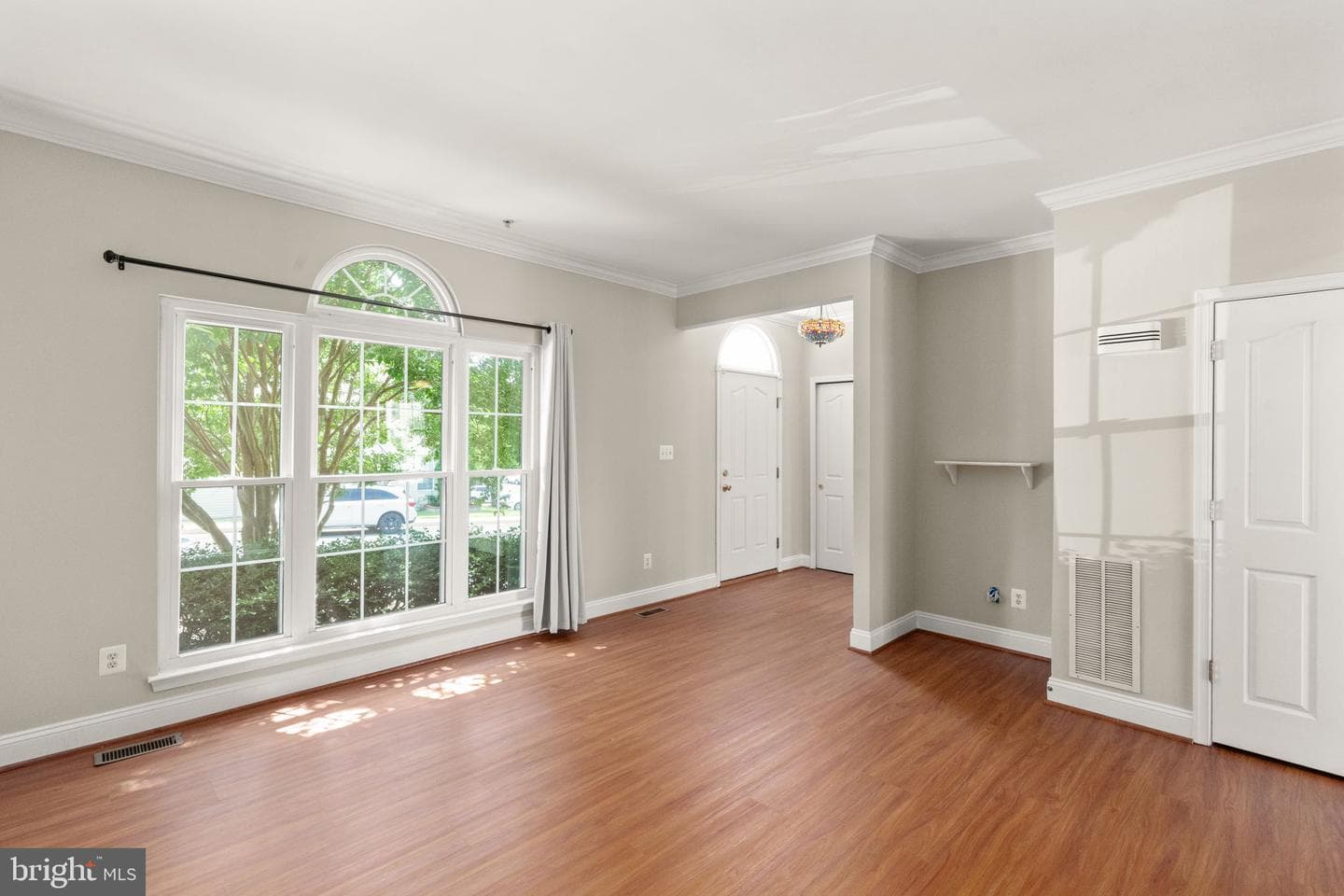 638 Berwick Court photo 6