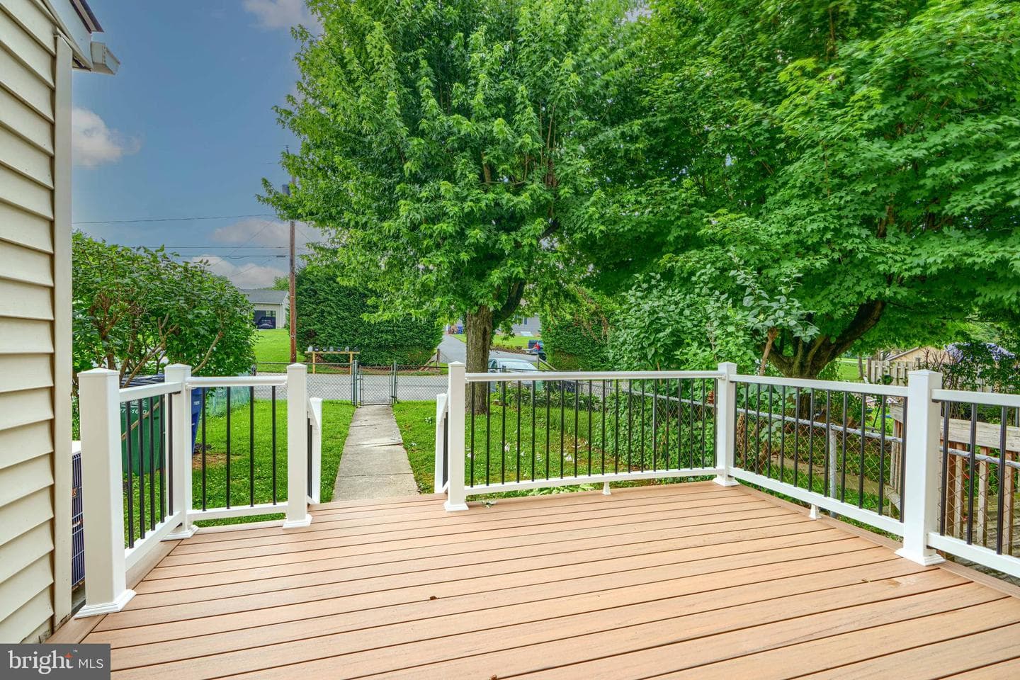 177 Farm Road photo 33