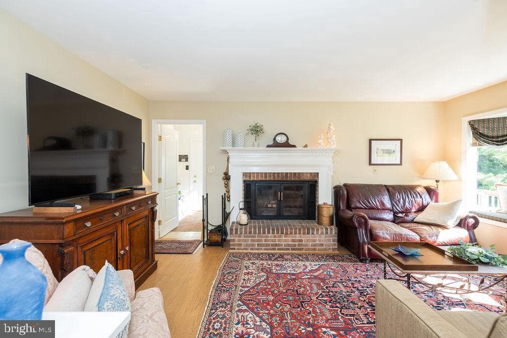 5121 Meadowview Drive photo 26