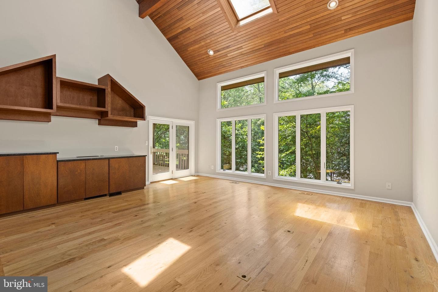 2413 Engle Road photo 4