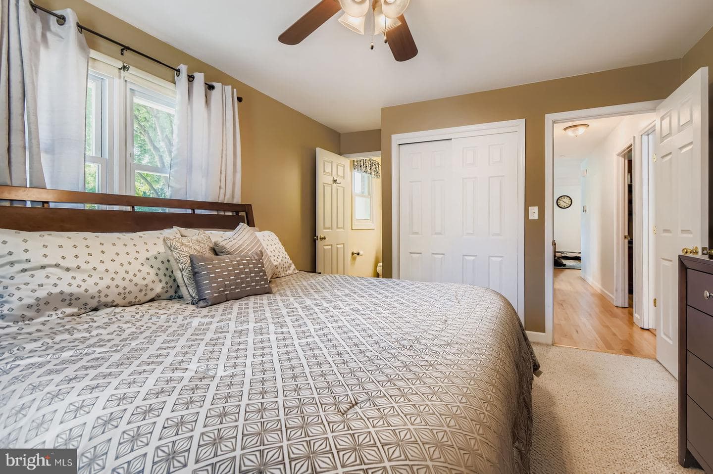 208 Marshall Drive photo 15