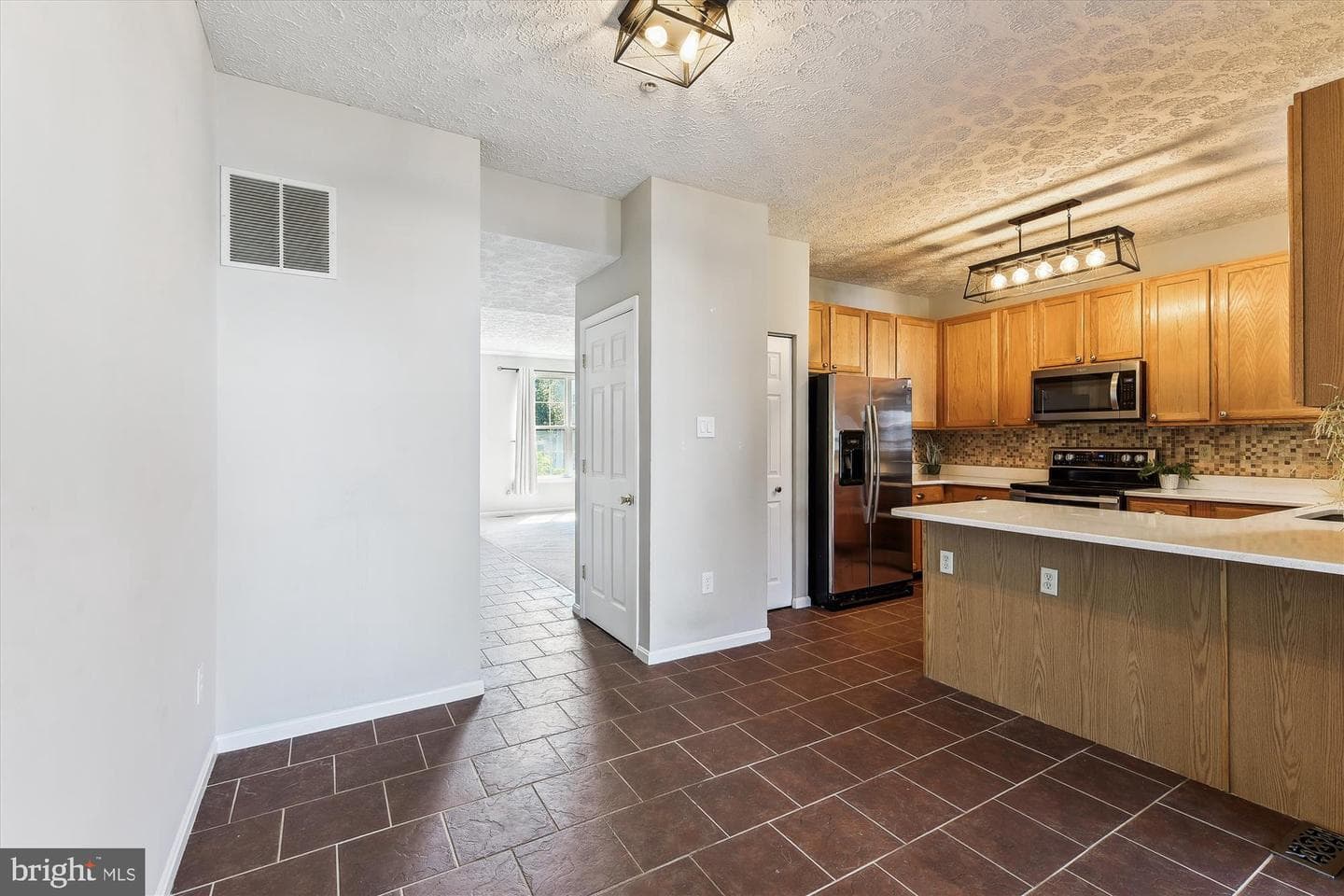 582 Doefield Court photo 6