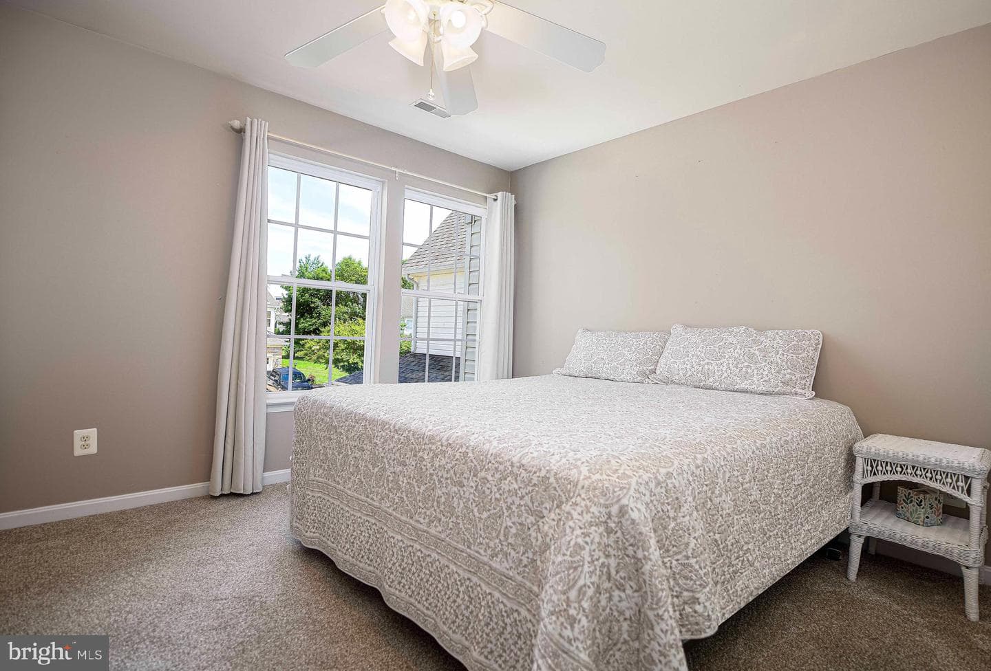 459 Majestic Prince Circle photo 32