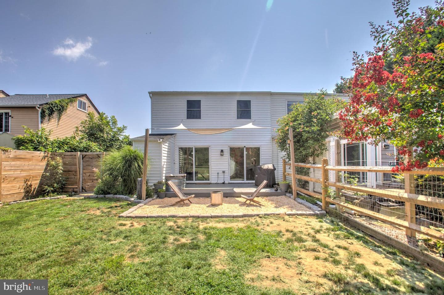 4 Court Drive photo 27