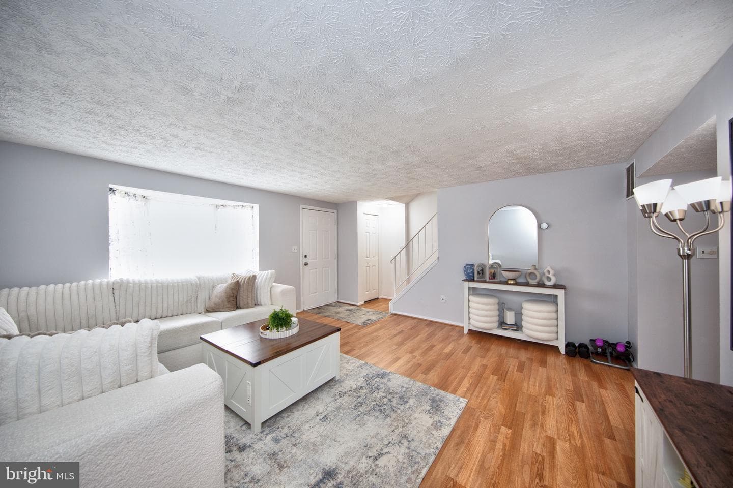 933 Redfield Road photo 4