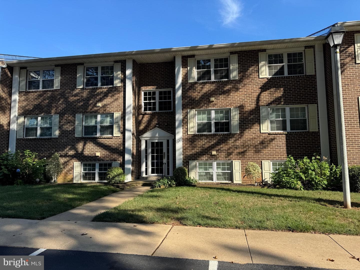 108 Seevue Court #f photo 1