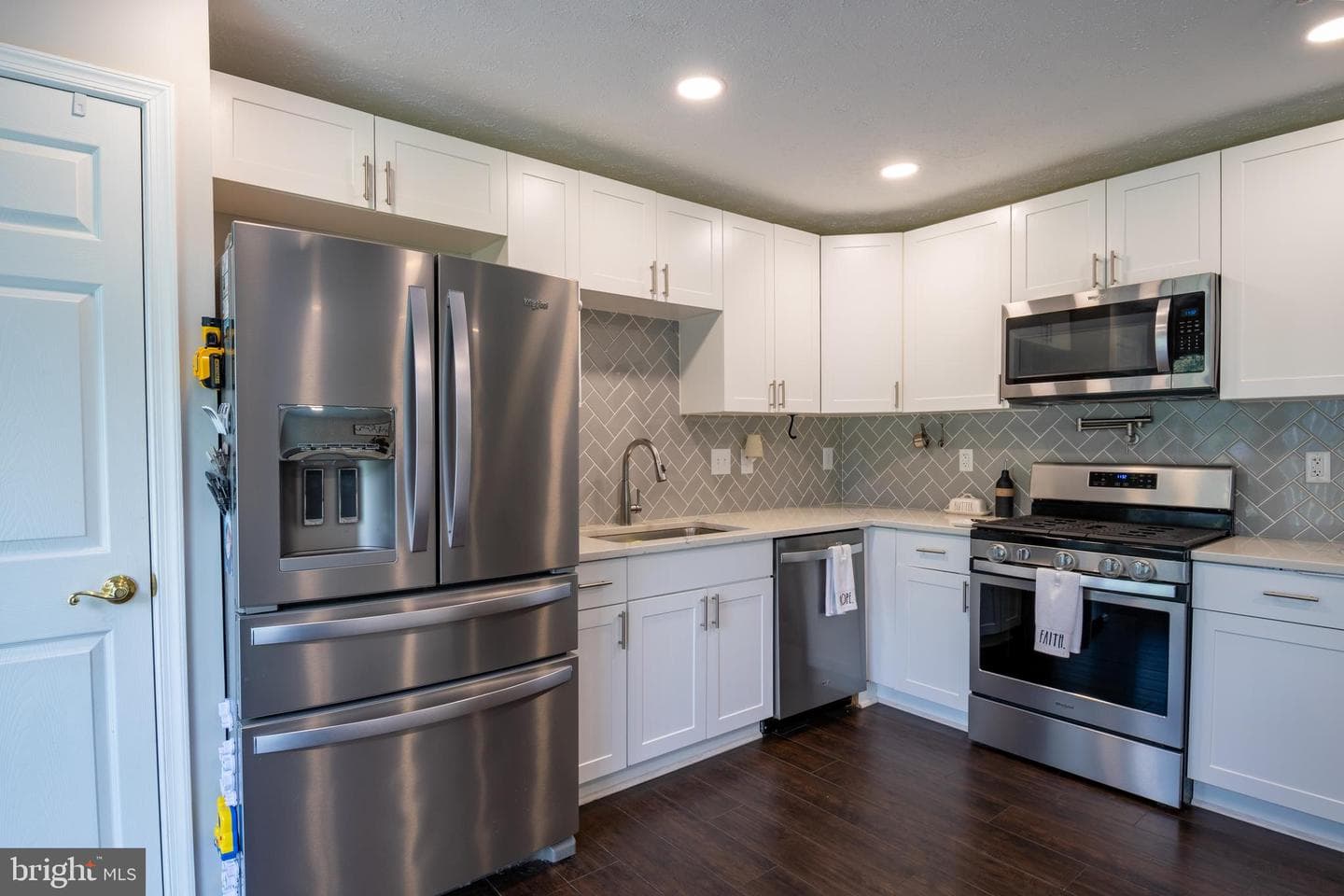2037 Colgate Circle photo 13