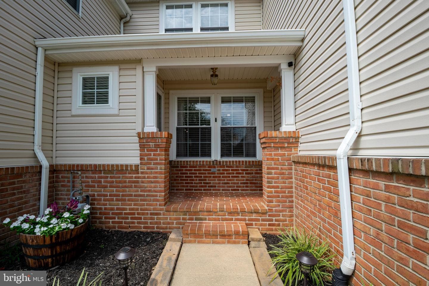 2037 Colgate Circle photo 3