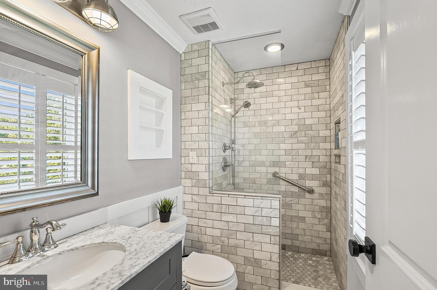 900 Clymer Court photo 33