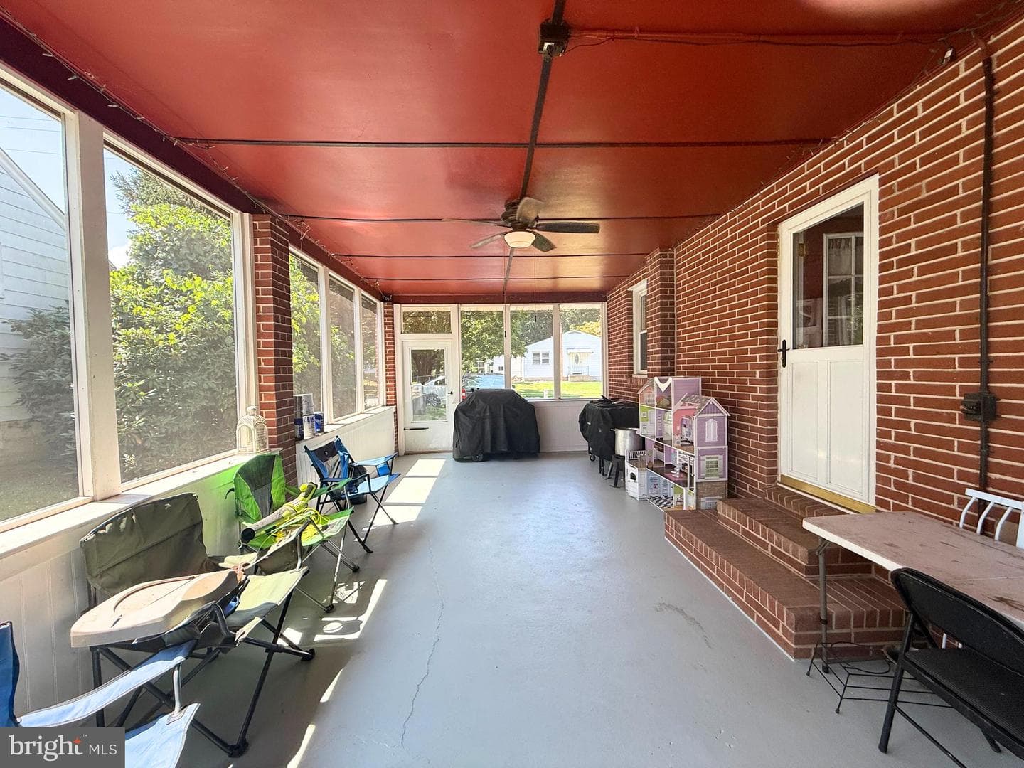 709 Saint James Terrace photo 11
