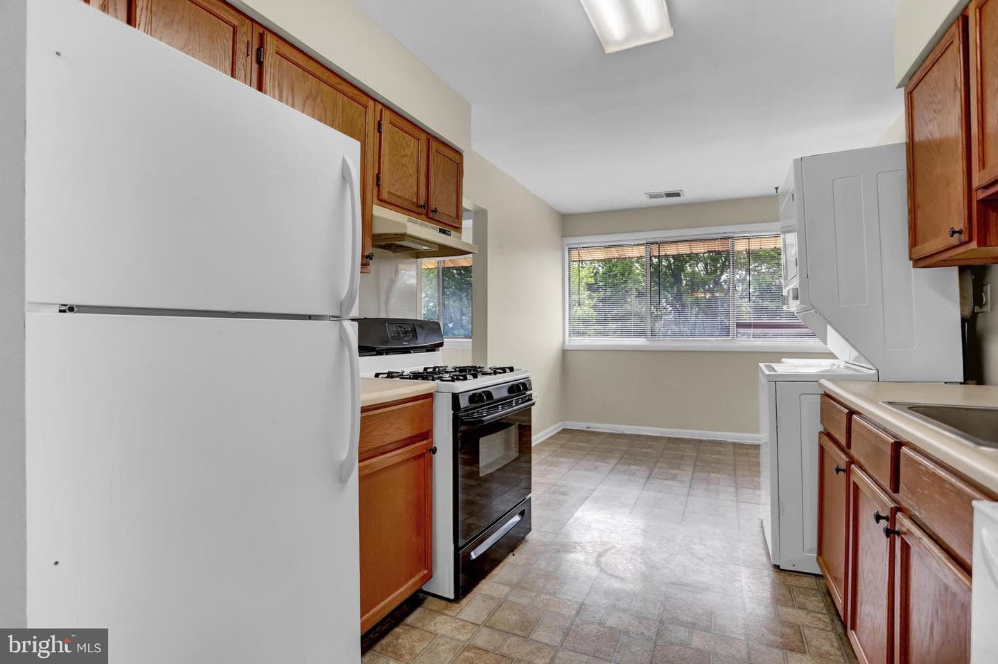 100 Royal Oak Drive #i photo 12