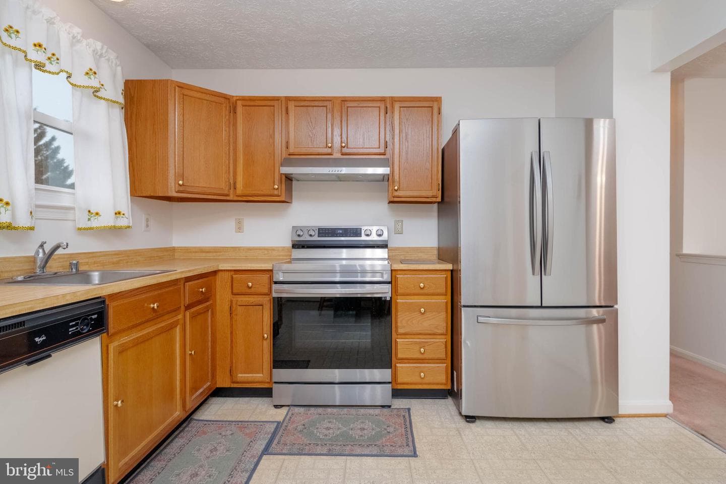 713 Cedar Crest Court photo 32