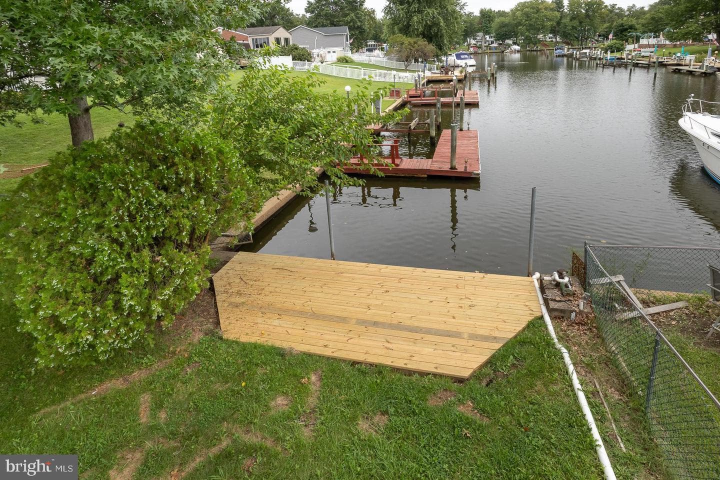 737 Shore Drive photo 11