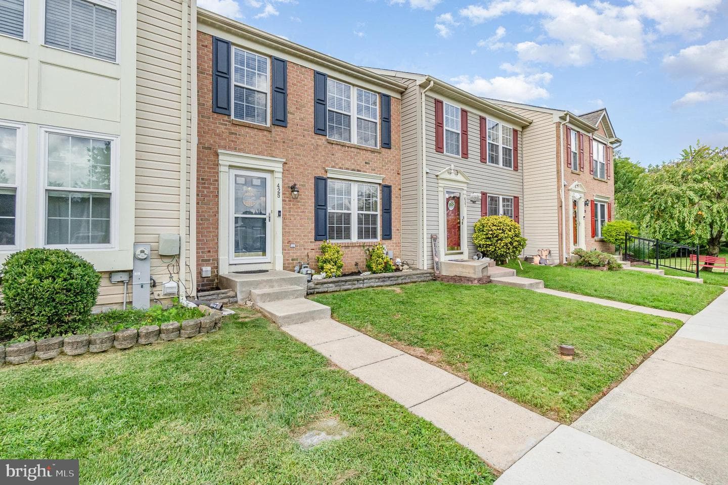 425 Greentree Circle photo 2