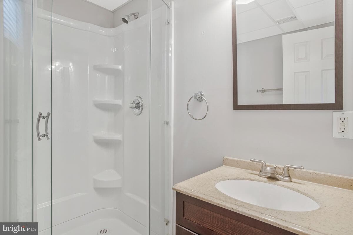 12 Overbrook Lane photo 33