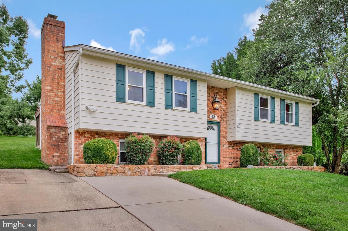 12 Overbrook Lane photo 4