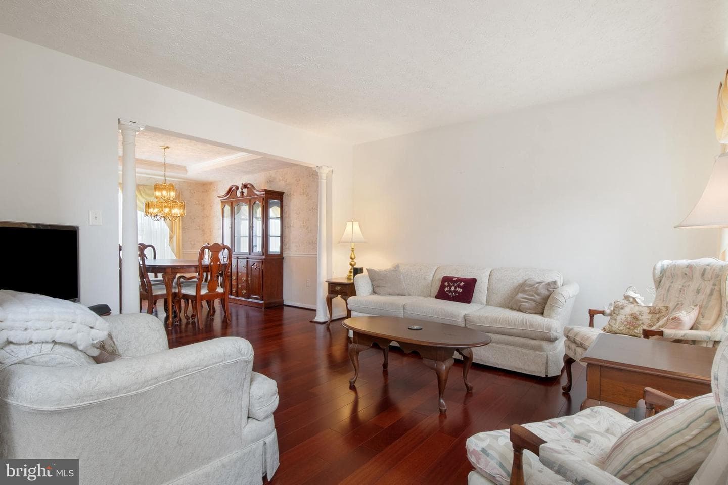 730 Hollywood Place photo 7