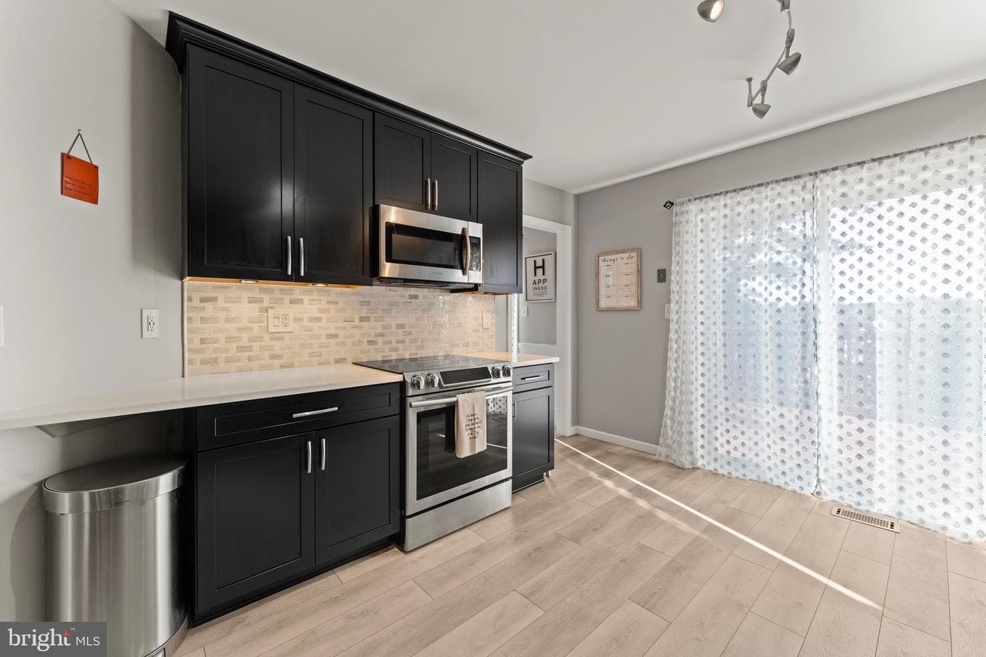 1223 Athens Court photo 21