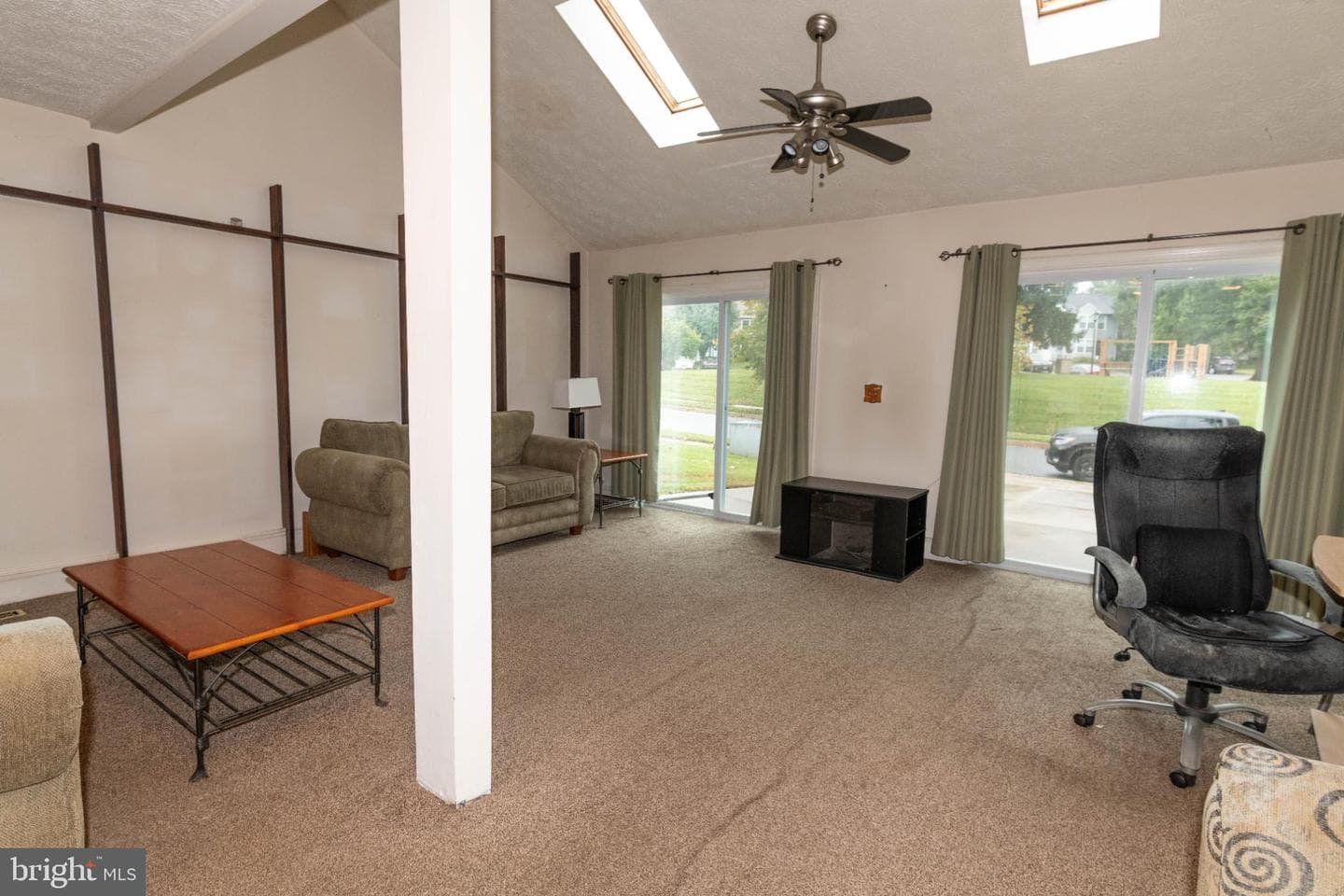 4307 Greys Circle photo 13