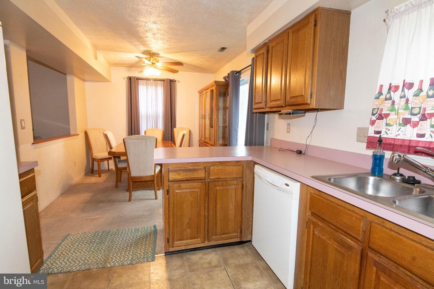 4307 Greys Circle photo 7