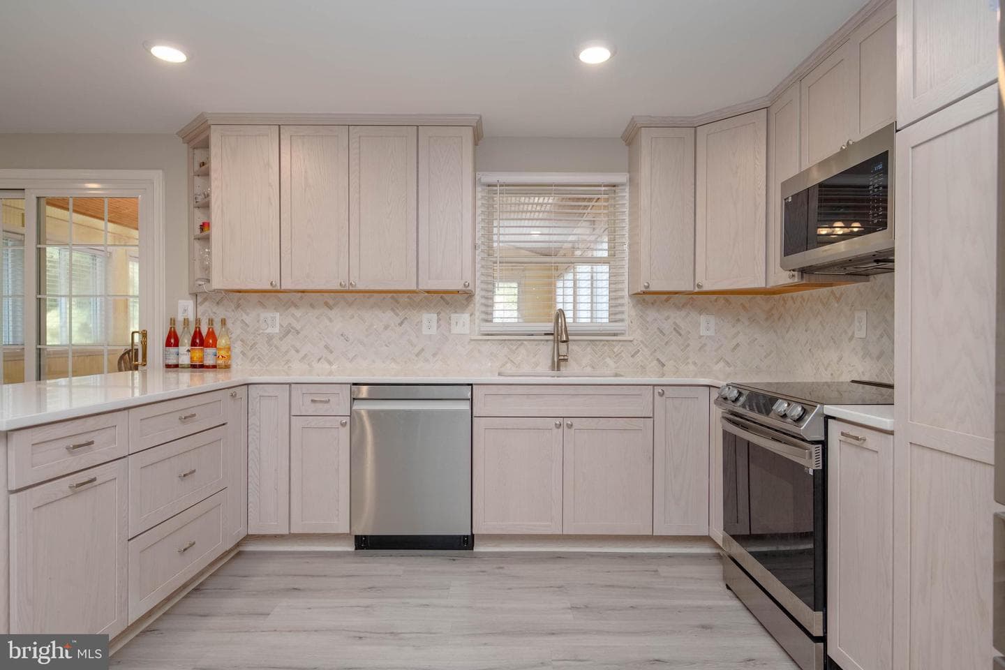 1316 Ipswich Drive photo 5